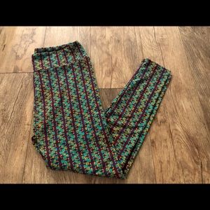 LuLaRoe Tall and Curvy Leggings